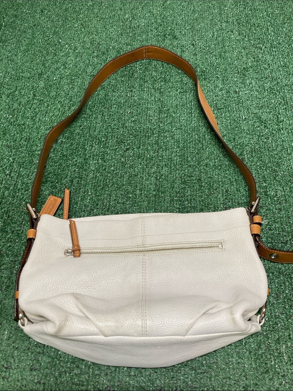 Coach Cream Leather Shoulder Bag with Tan Strap (OKPM-09-37)